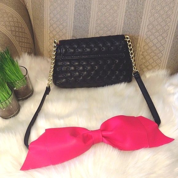 Betsey Johnson quilted Bow shoulder bag - Picture 3 of 16